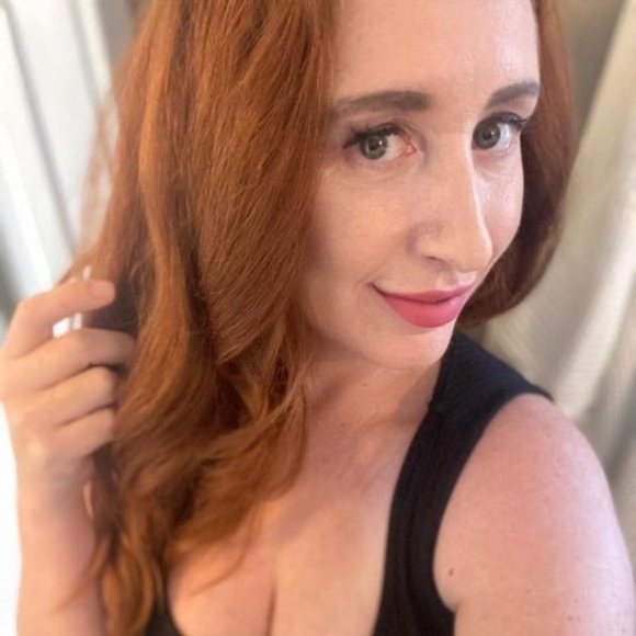 Meet your Posher, Allison - Picture 1 of 1